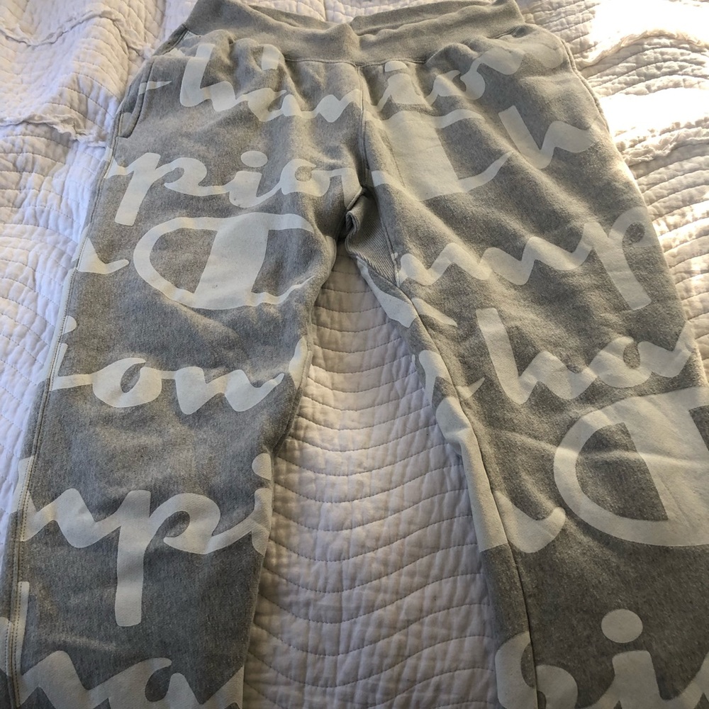 Champion Joggers/Sweatpants